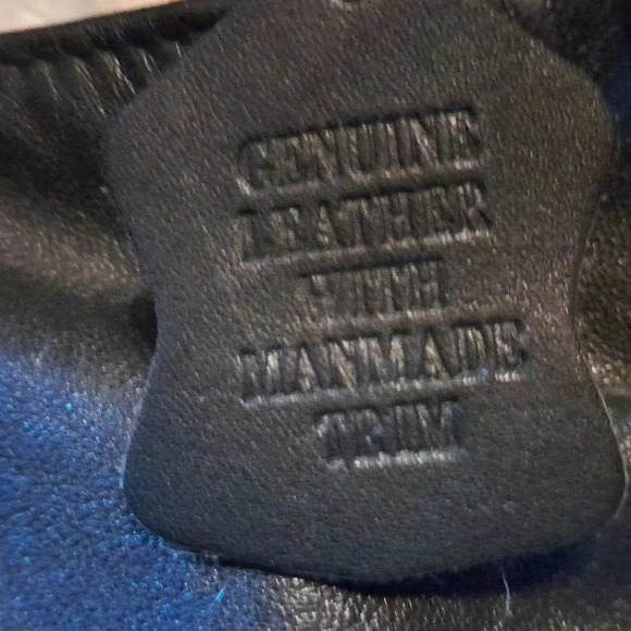 Vintage Indeed Black Leather Shoulder Bag - Picture 10 of 11